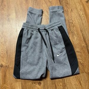 Nike jogger sweatpants